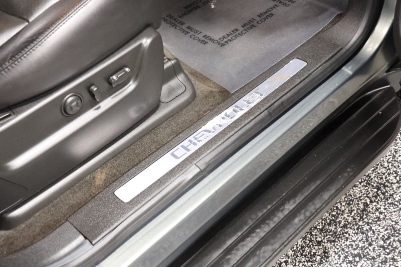 2011 Chevrolet Avalanche 4WD LTZ 4DR Truck in , 