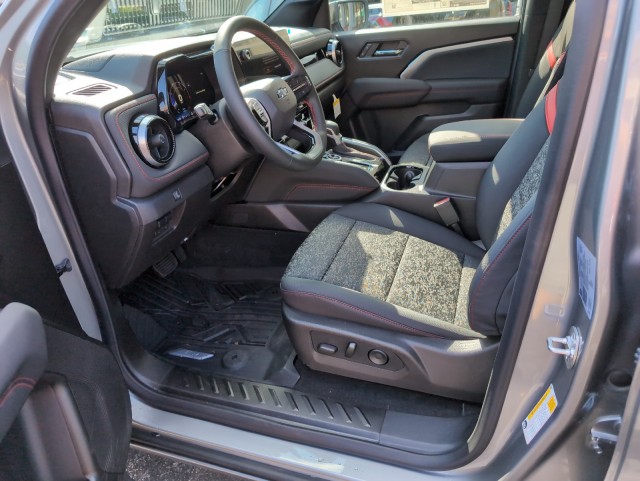 2024 Chevrolet Colorado 4WD Z71 25