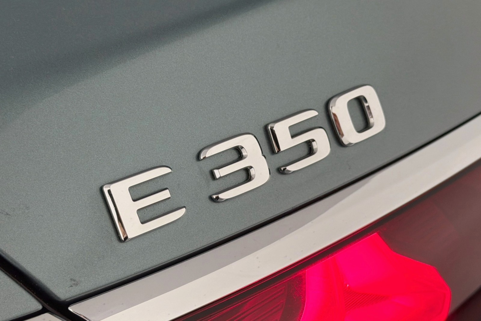 Certified Used 2024 Verde Silver Metallic Mercedes-Benz E 350 image 9
