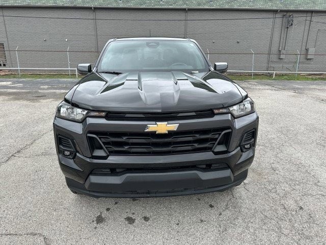 2023 Chevrolet Colorado 4WD LT 8