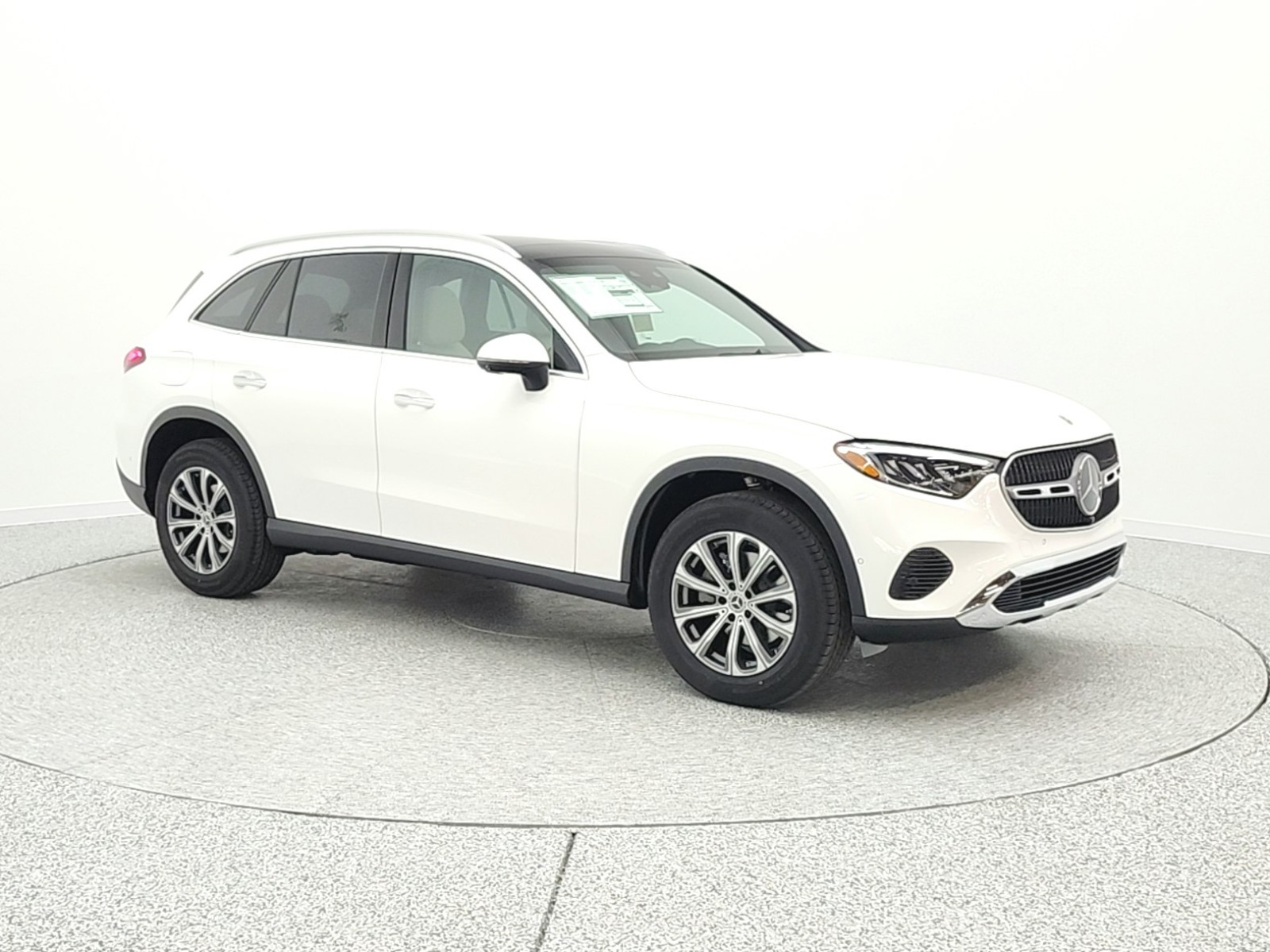 New 2026 Polar White Mercedes-Benz GLC 300 SUV image 3