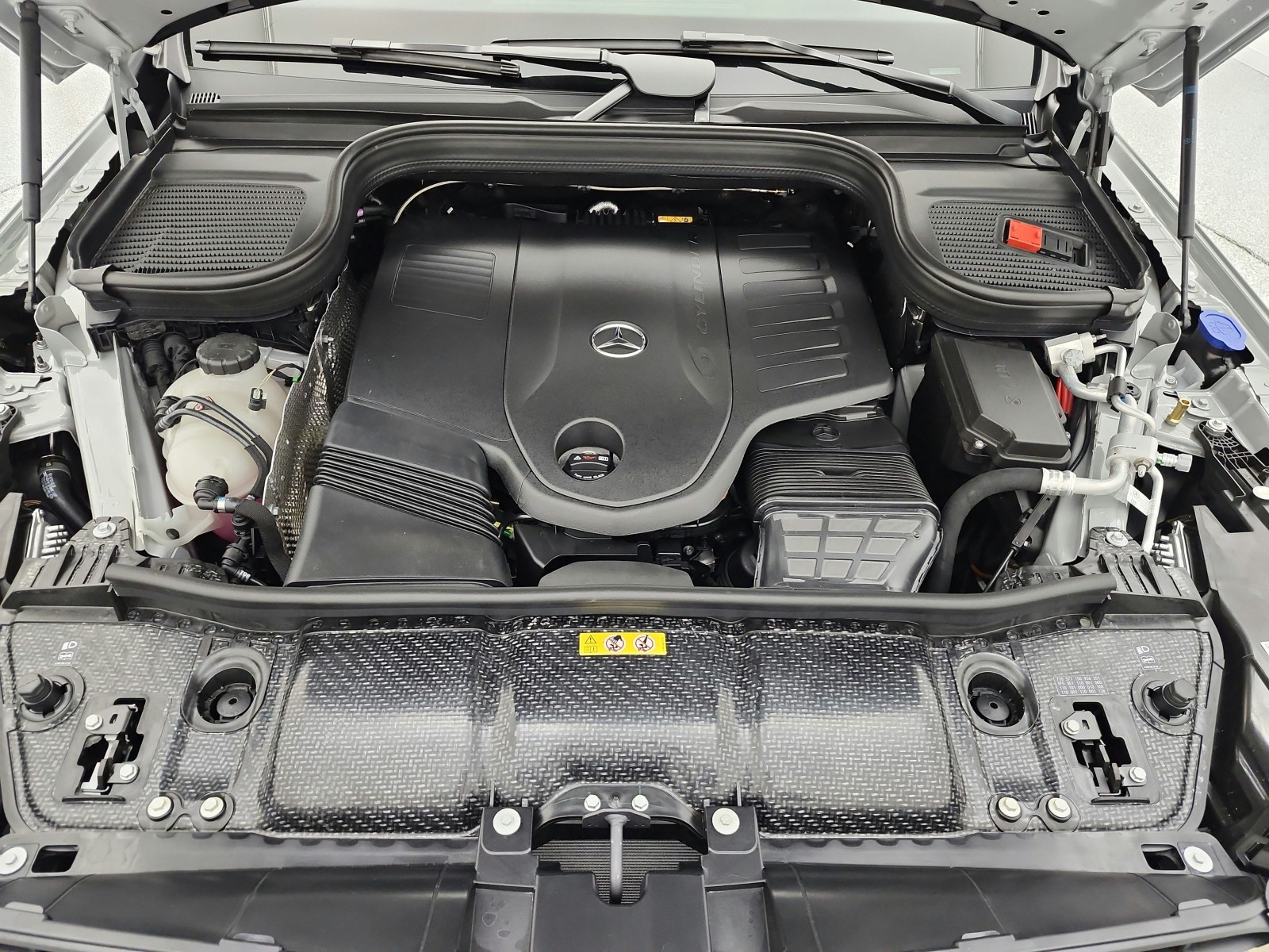 New 2026 MANUFAKTUR Alpine Grey Mercedes-Benz GLS 450 image 12