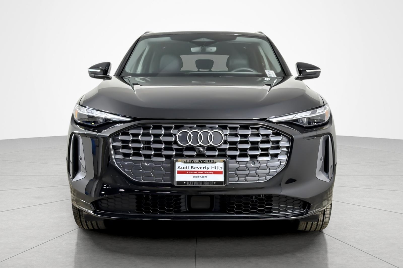 Used 2025 Mythos Black Metallic Audi Premium 2.0 TFSI quattro image 8