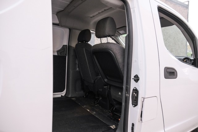 2019 Nissan NV200 Compact Cargo SV 32