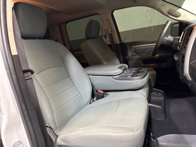 2020 Ram 1500 Classic SLT 4WD 5.7L-V8 in ,