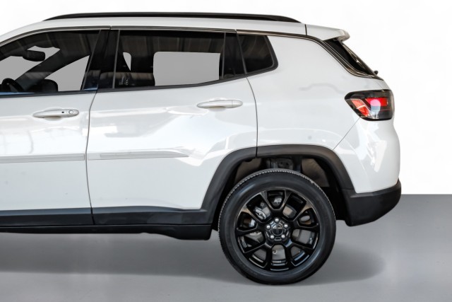 2022 Jeep Compass Latitude Lux 13