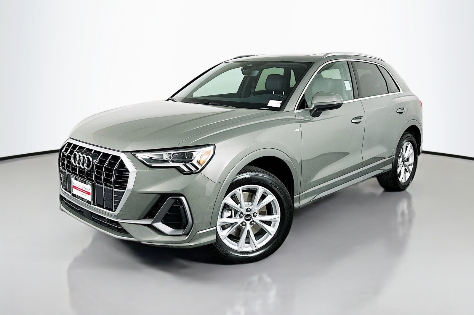 2025 Audi Q3 45 TFSI S Line Premium quattro's photo