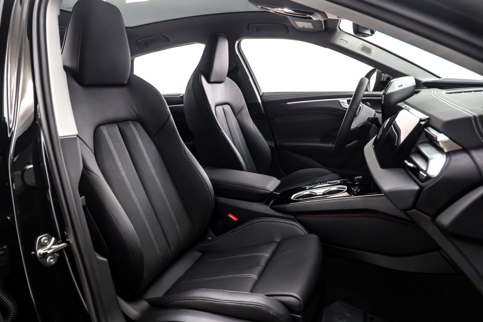 New 2026 Mythos Black Metallic Audi Premium Plus quattro image 7