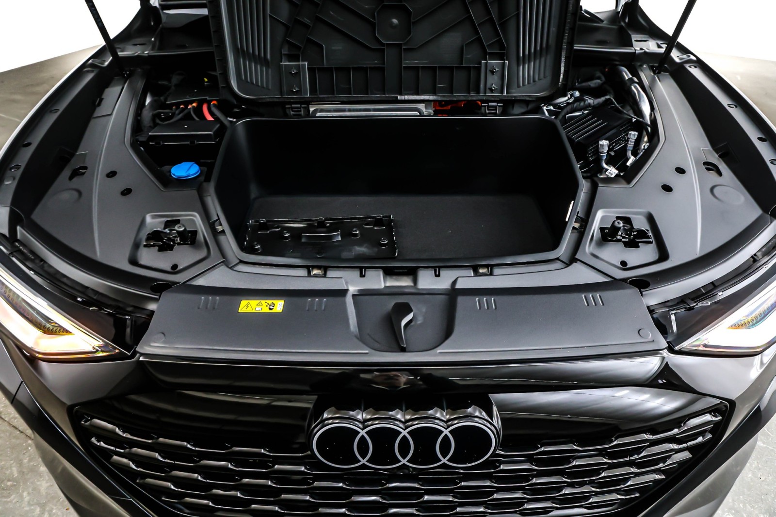 Used 2024 Manhattan Gray Metallic Audi Premium quattro image 11