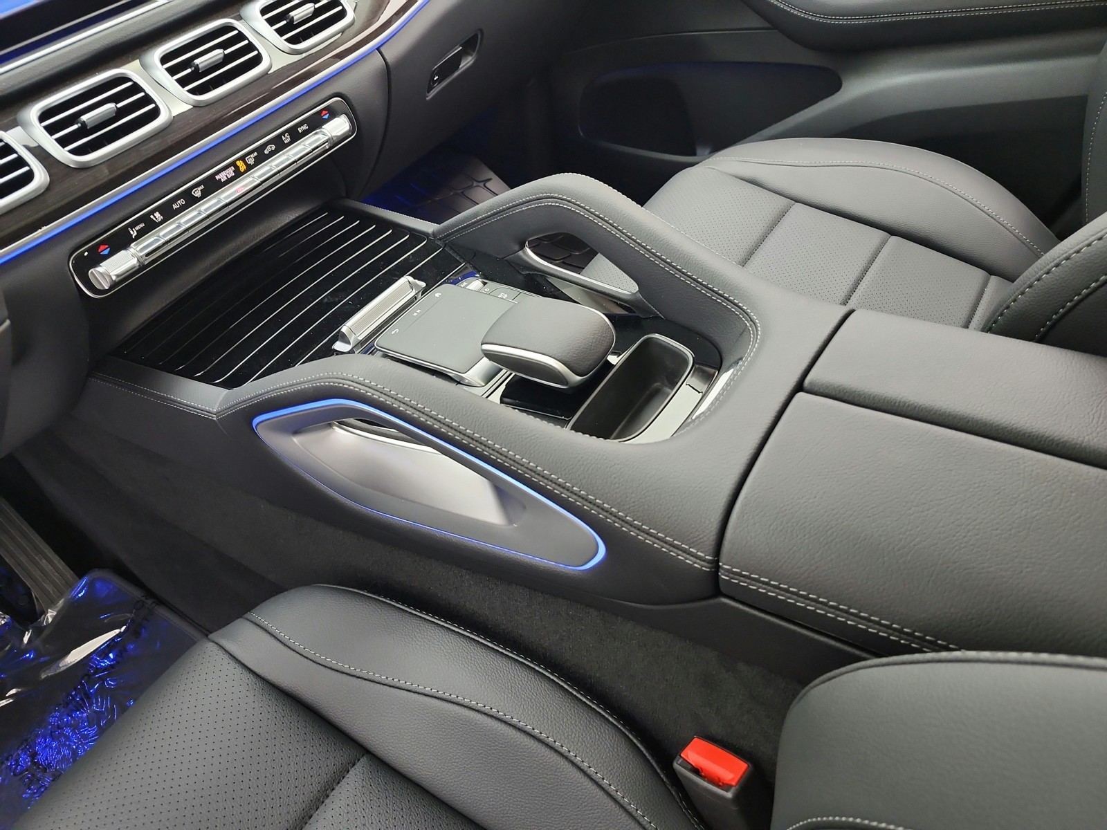 New 2026 Black Mercedes-Benz GLE 450 4MATIC® SUV image 10