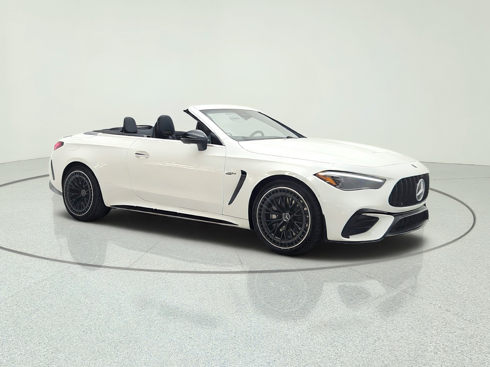 New 2027 MOONLIGHT WHITE Mercedes-Benz AMG® CLE 53 4MATIC+ Cabriolet image 3