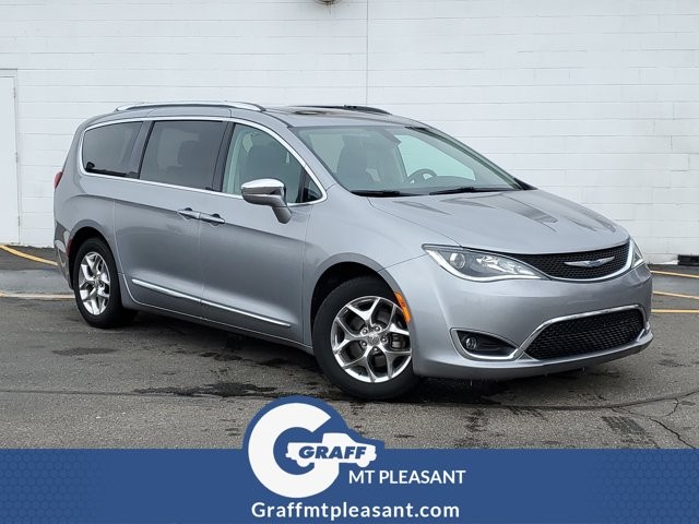 2018 Chrysler Pacifica Limited FWD