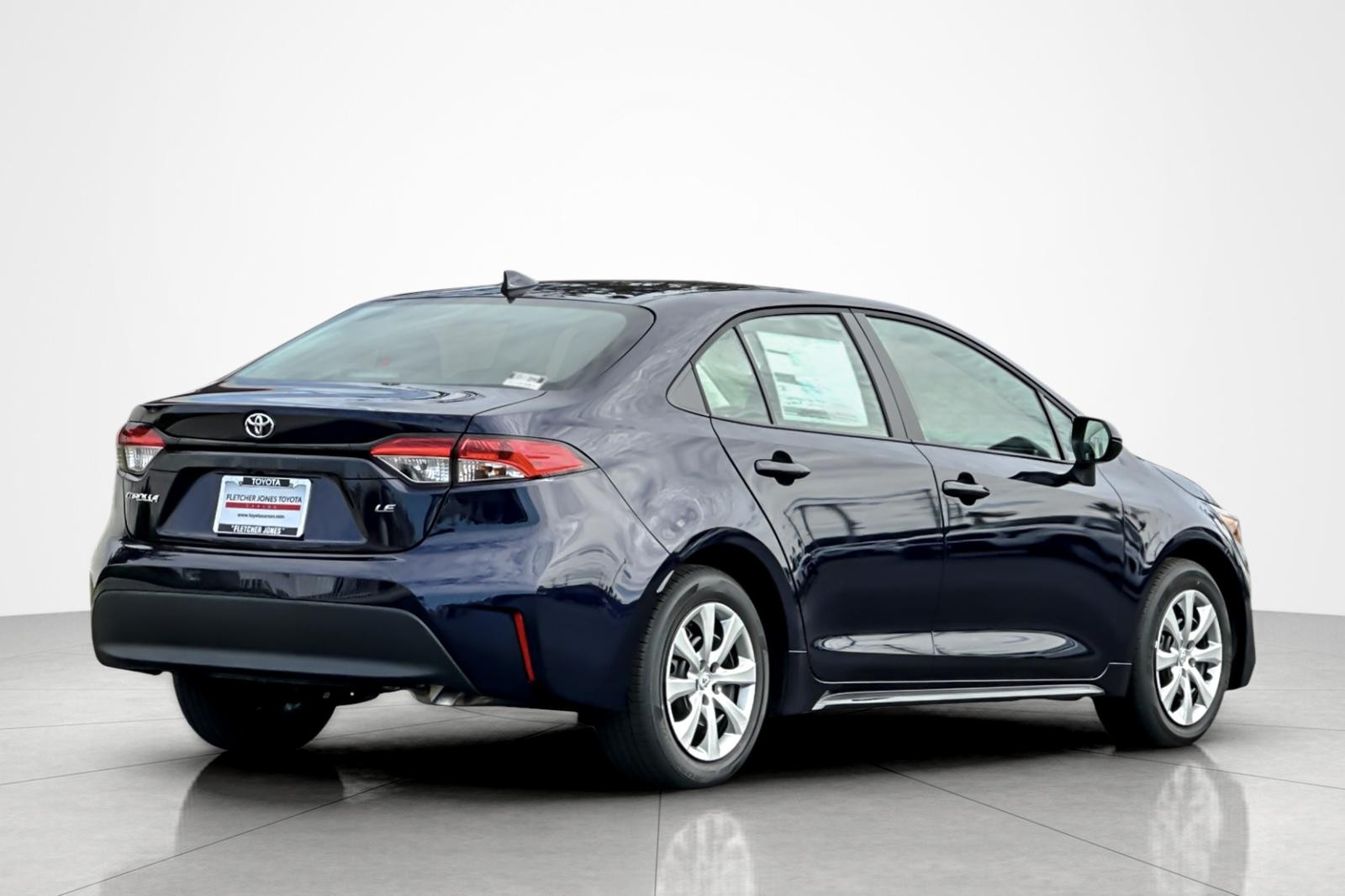 2026 Toyota Corolla LE photo 5