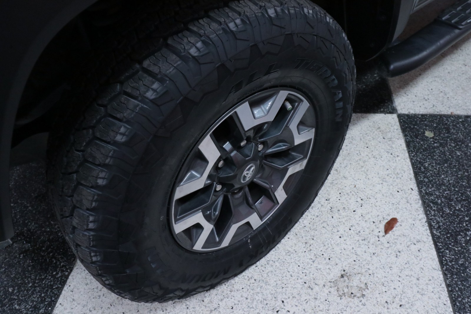 Used Car 2023 Toyota Tacoma 4wd  Trd Off Road For Sale Under $35,000 In Austin, Texas