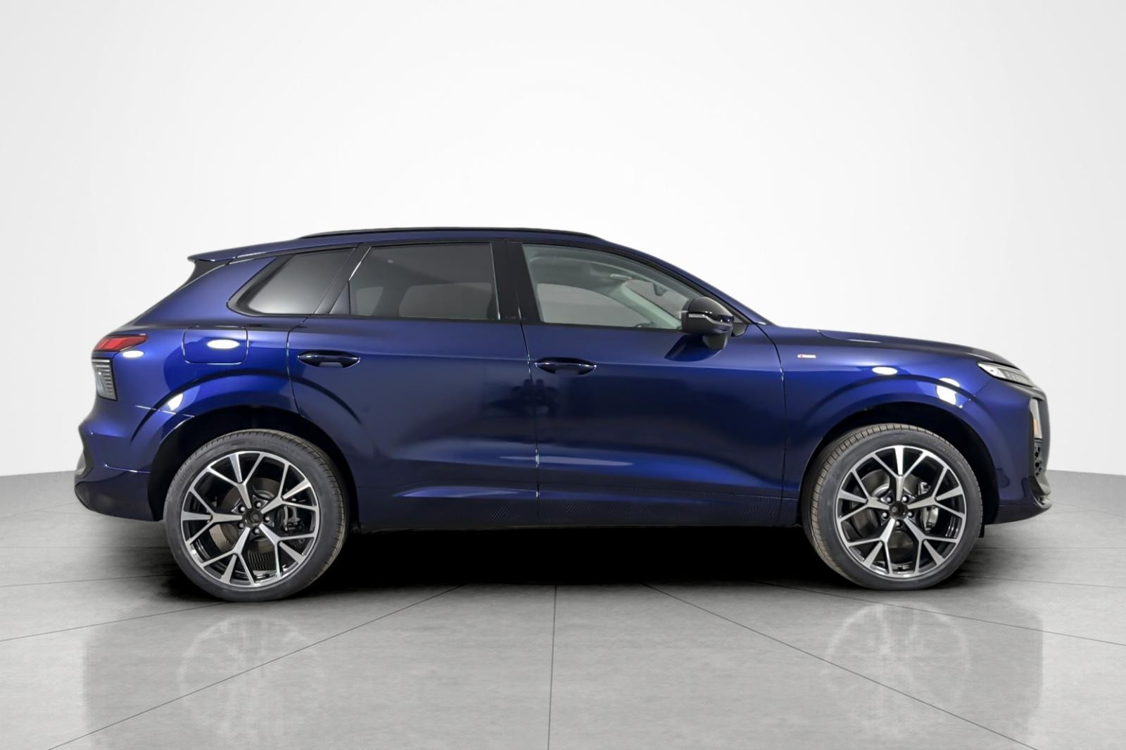 New 2026 Navarra Blue Metallic Audi S line quattro image 7