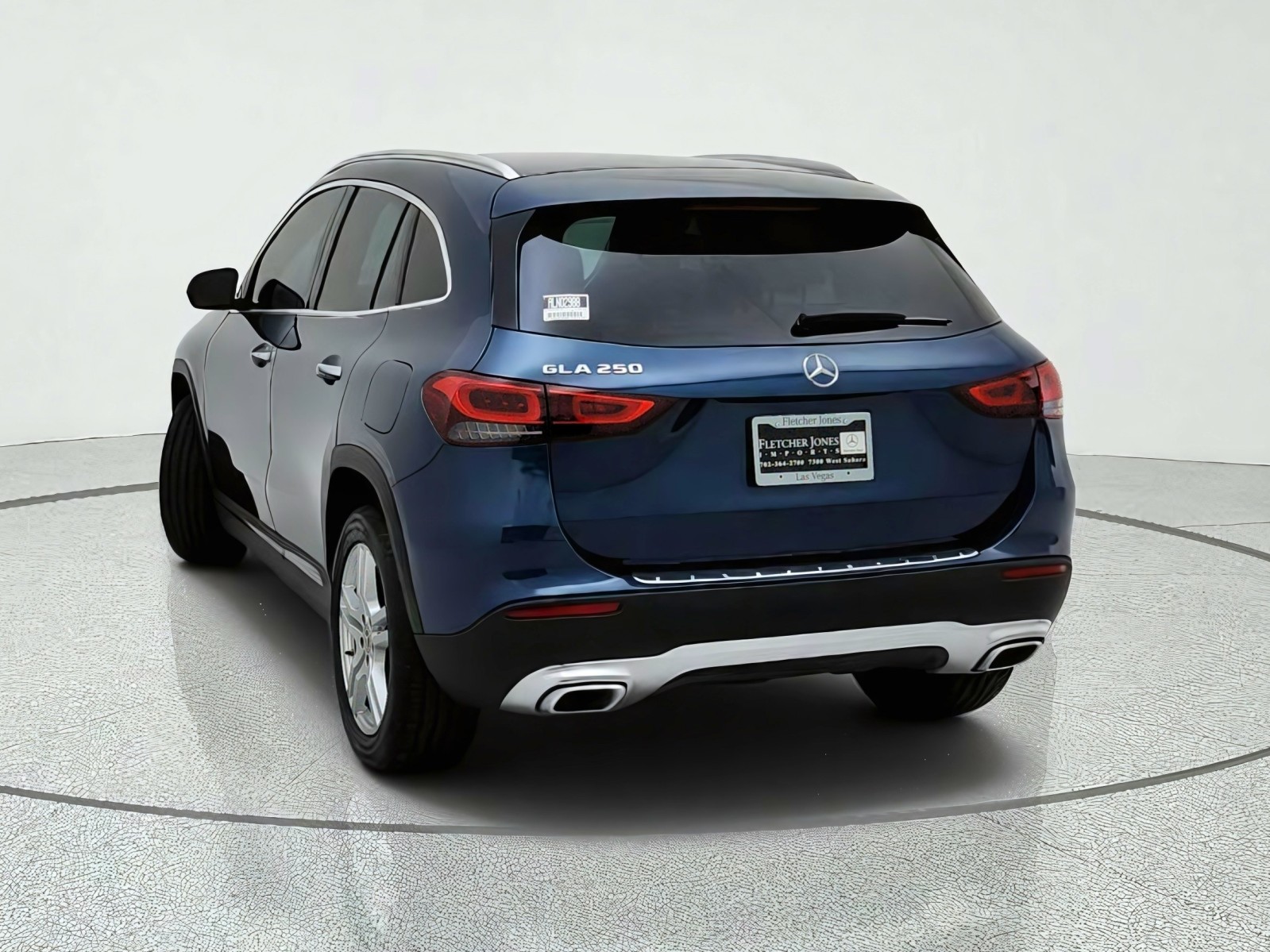Used 2021 Denim Blue Metallic Mercedes-Benz GLA 250 image 11
