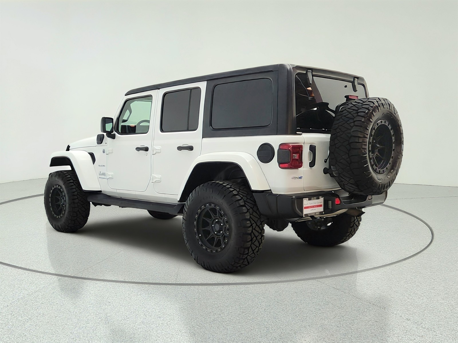 Used 2021 Bright White Clearcoat Jeep Unlimited Sahara 4x4 image 7