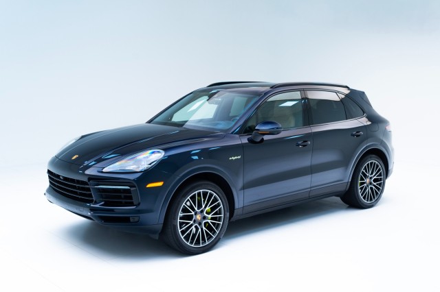 2021  Cayenne E-Hybrid in , 