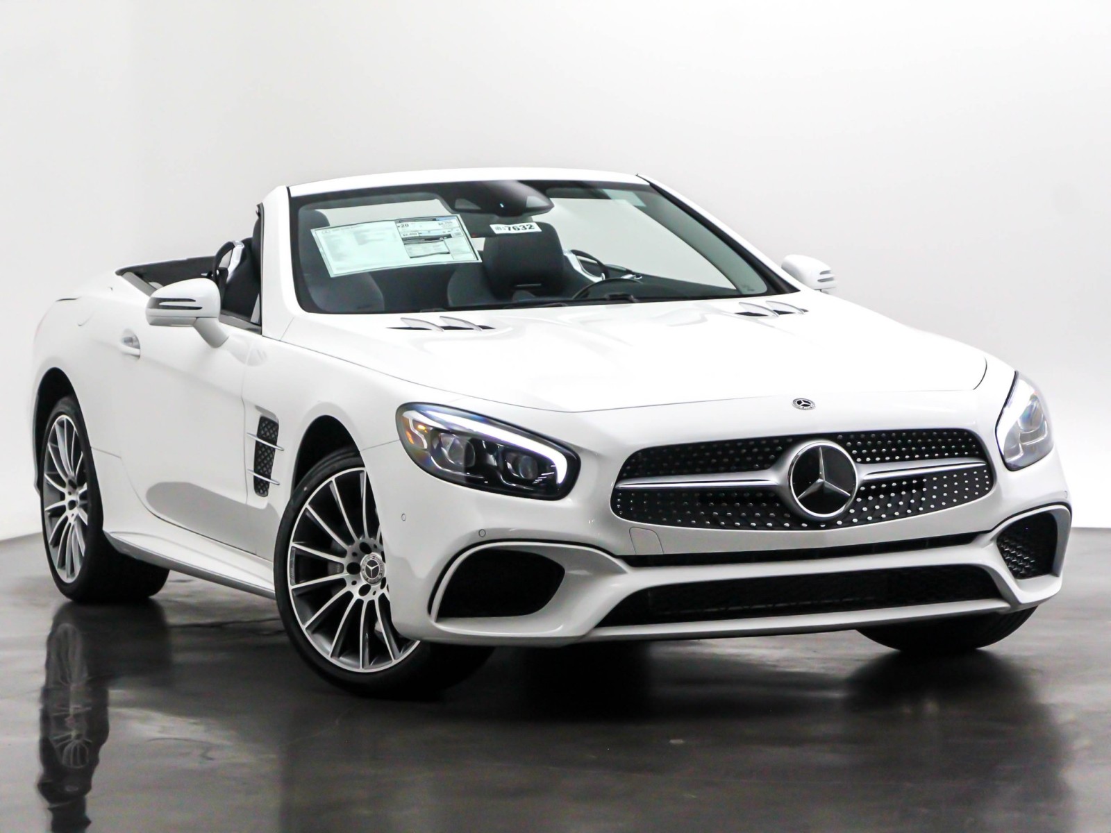 New 2020 Mercedes Benz Sl Class Sl 550 Convertible In Newport Beach N157632 Fletcher Jones Motorcars
