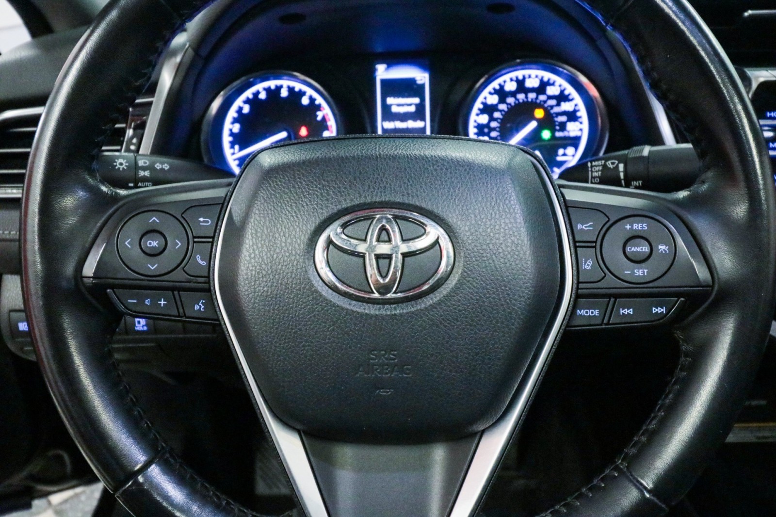 Used Car 2020 Toyota Camry  Se For Sale Under $25,000 In Austin, Texas