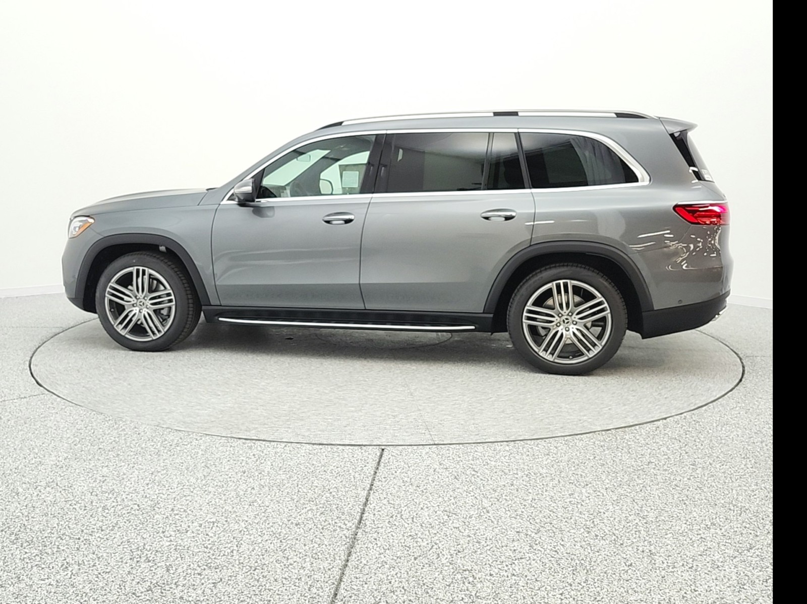 New 2026 Selenite Grey Metallic Mercedes-Benz GLS 450 image 8
