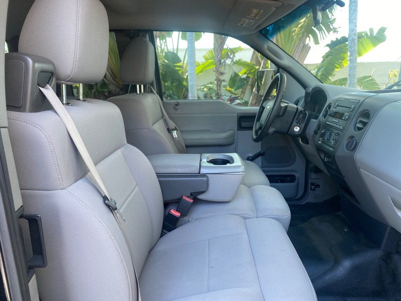 2006 Ford F-150 STX 4 DOOR LOW MILES 92,223 in ,