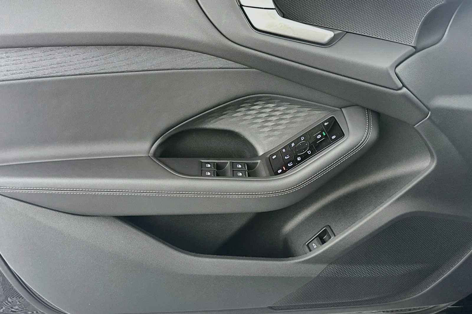 New 2026 Mythos Black Metallic Audi Premium image 15