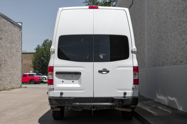 2019 Nissan NV Cargo SV 9