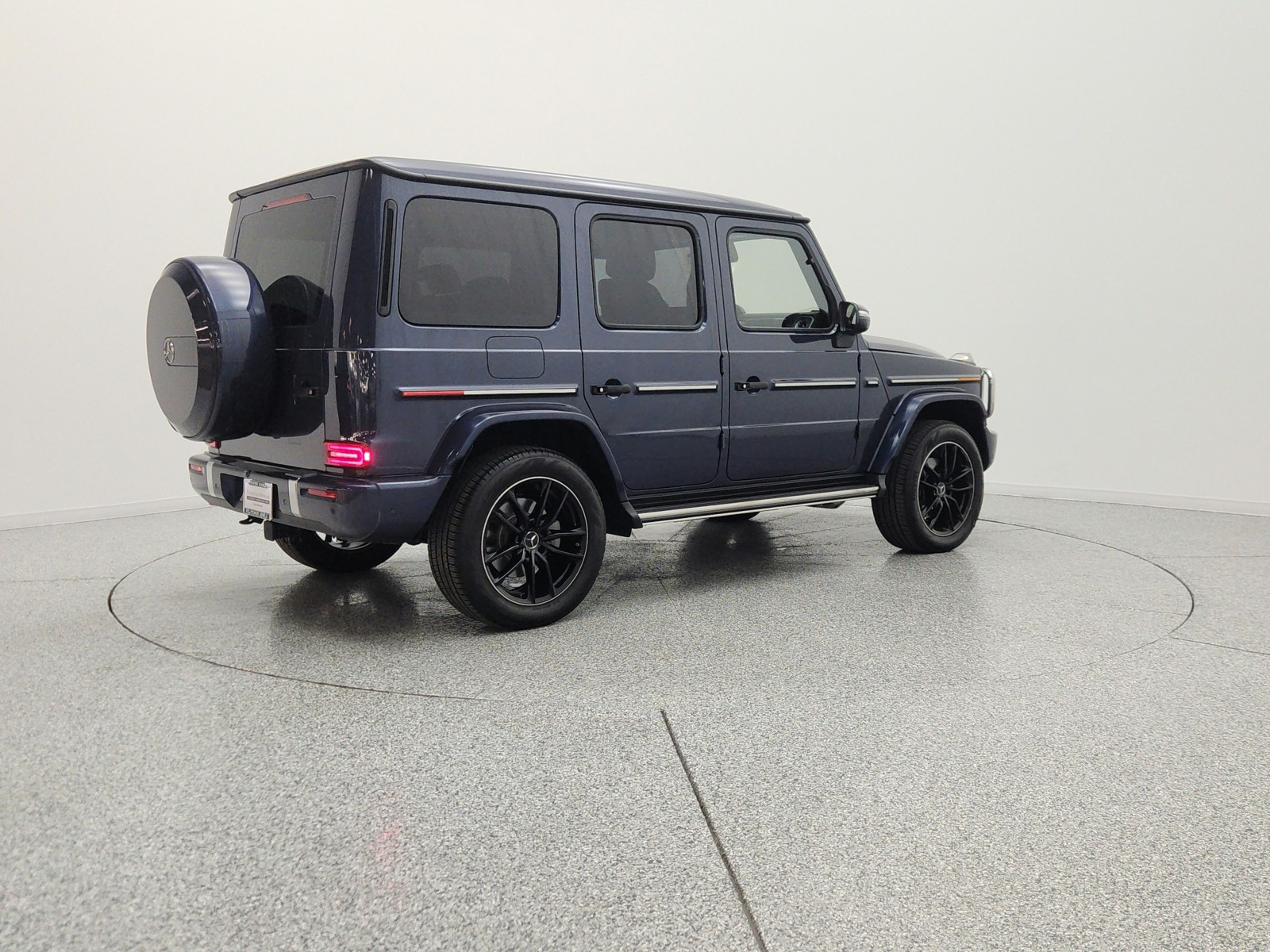 Certified Used 2025 Twilight Blue Metallic Mercedes-Benz G 550 SUV image 5