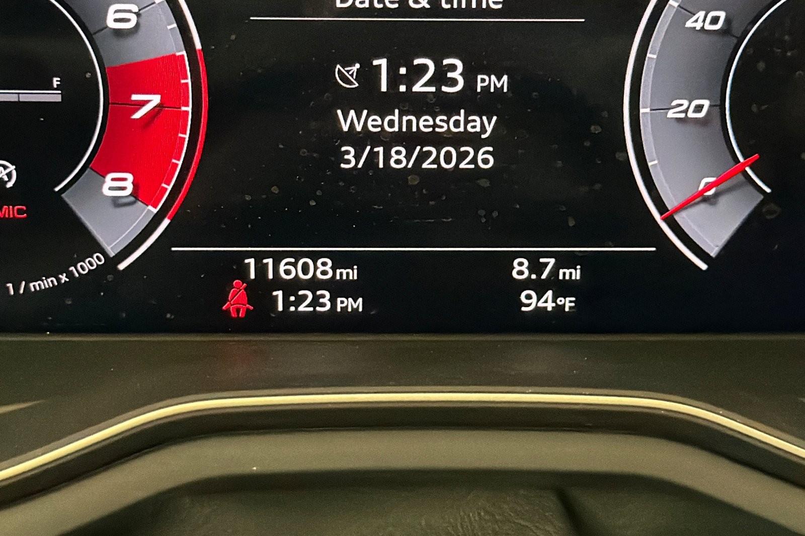 Used 2023 Daytona Gray Pearl Effect Audi Premium Plus 3.0 TFSI quattro image 23