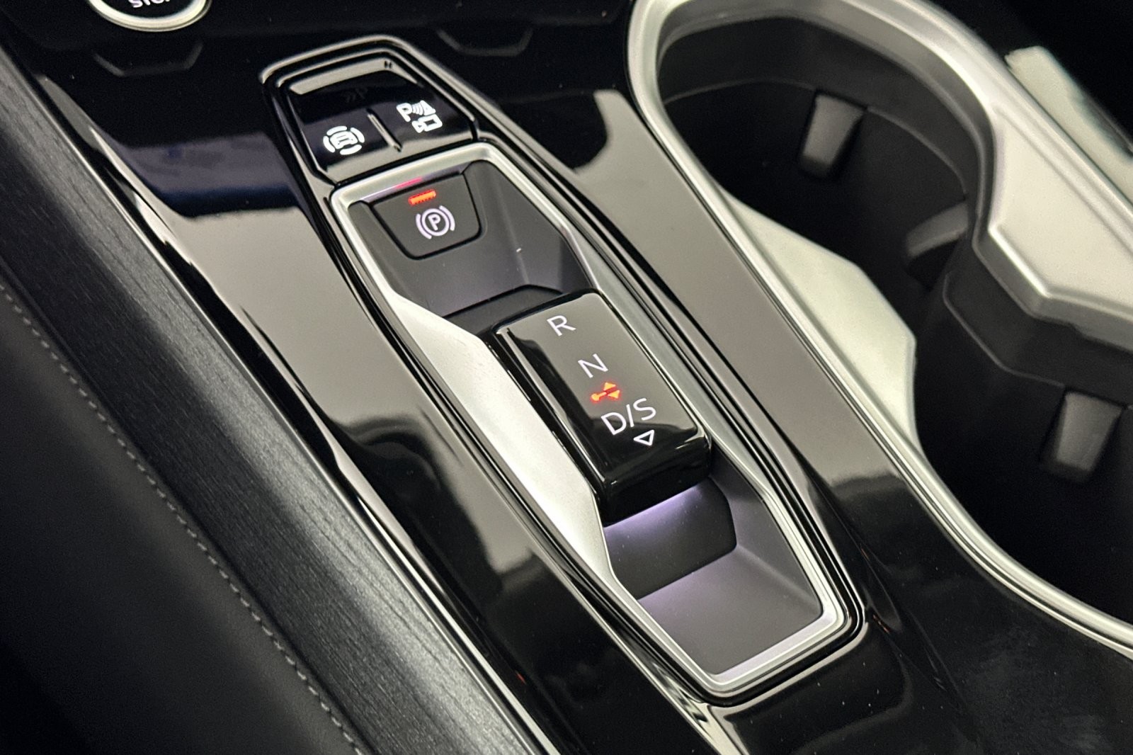 New 2026 Daytona Gray Pearl Effect Audi Premium Plus quattro image 20