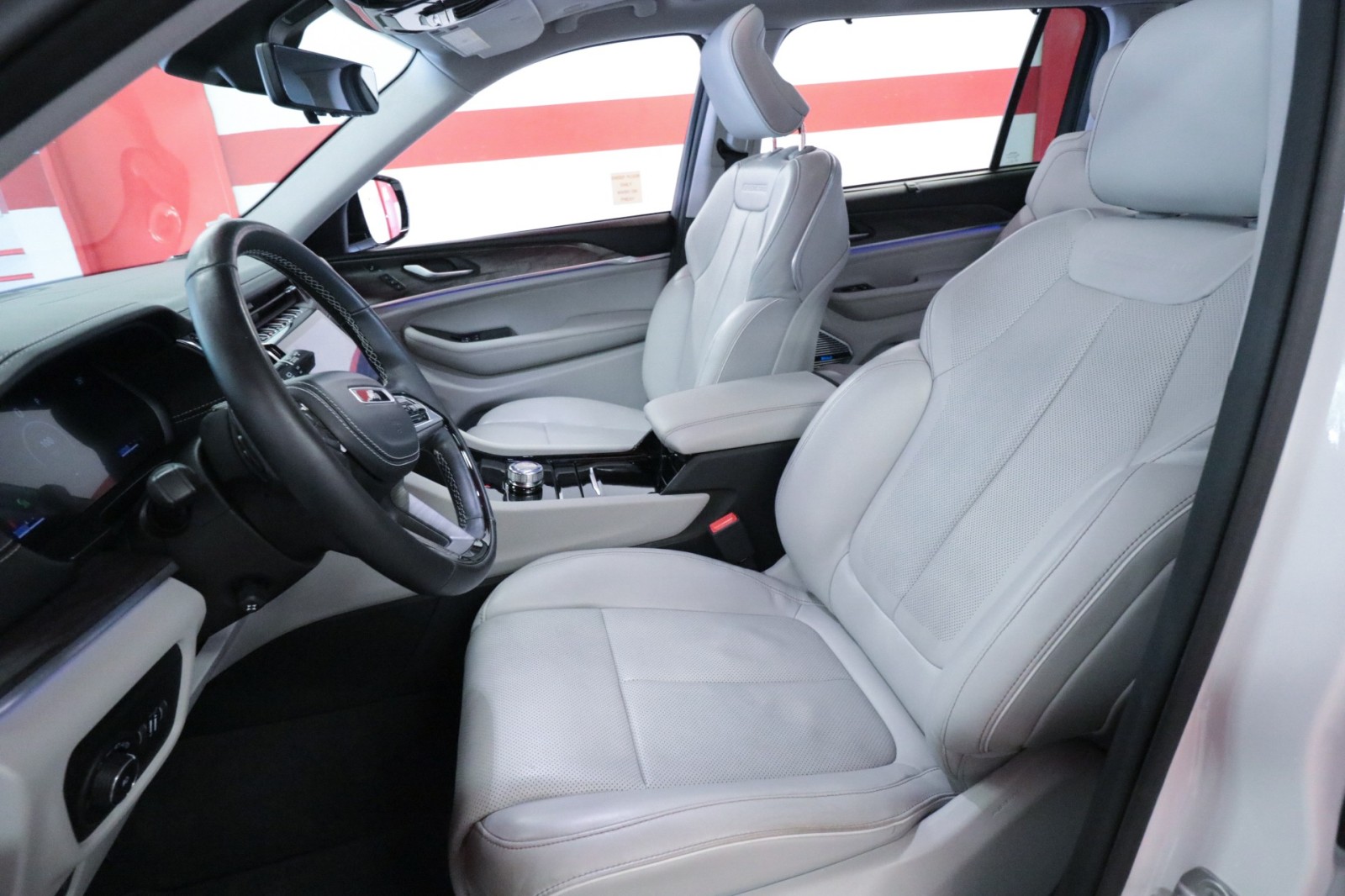 Used Car 2021 Jeep Grand Cherokee L  Overland For Sale Under $30,000 In Austin, Texas