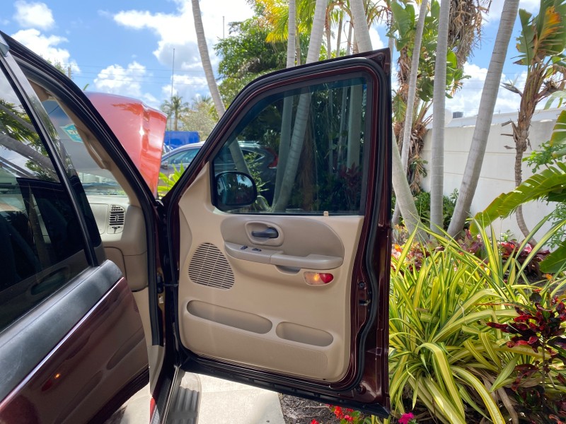 2002 Ford F-150 CREW CAB King Ranch LOW MILES 56,886 in , 