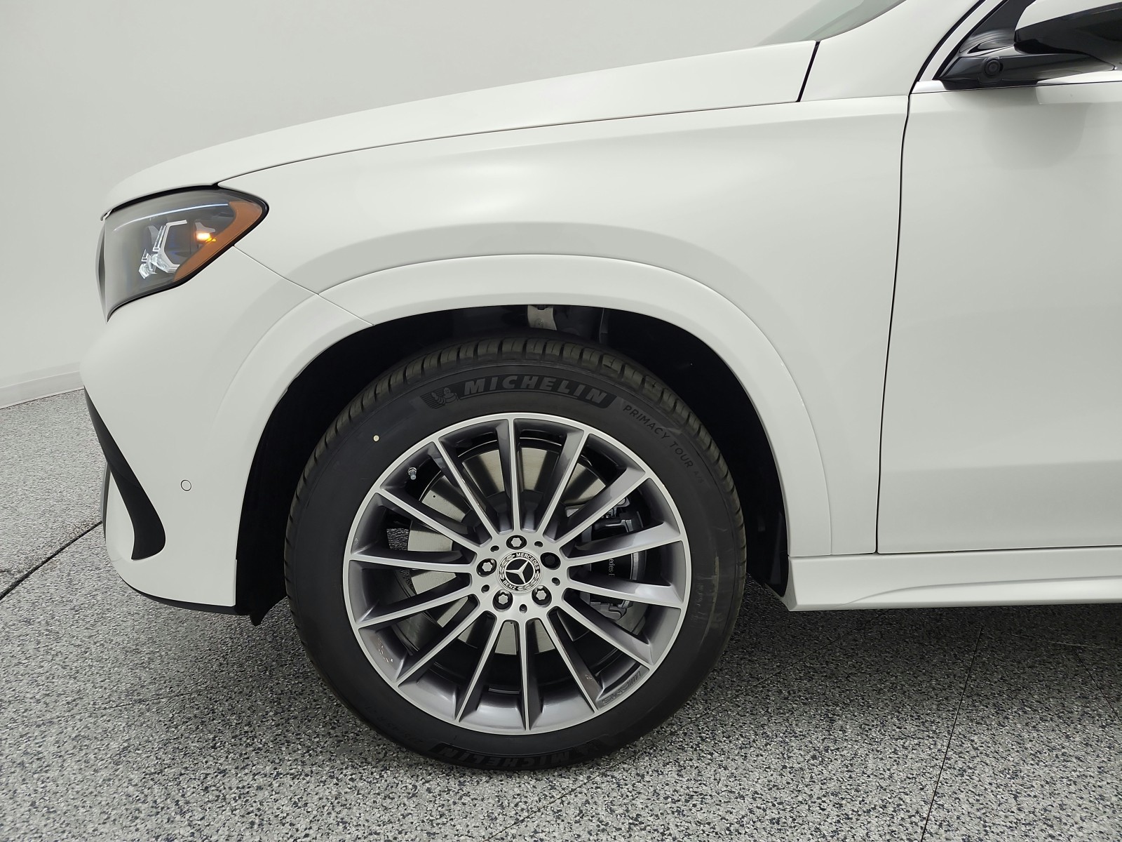 New 2027 Polar White Mercedes-Benz GLE 450 4MATIC® SUV image 13