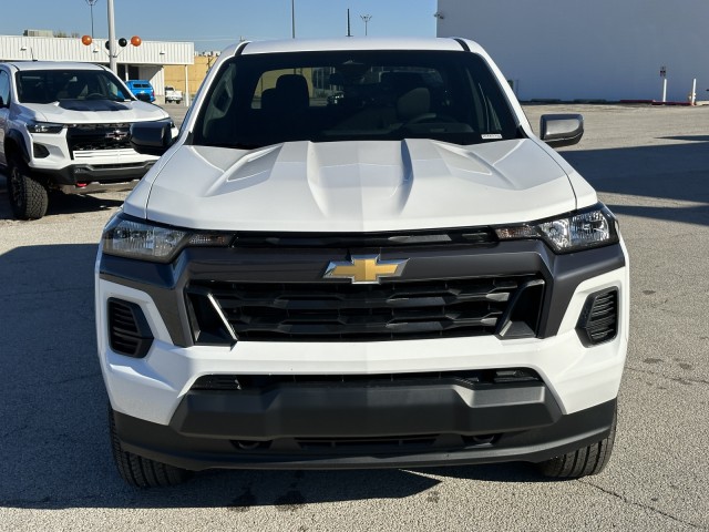 2024 Chevrolet Colorado 4WD LT 8