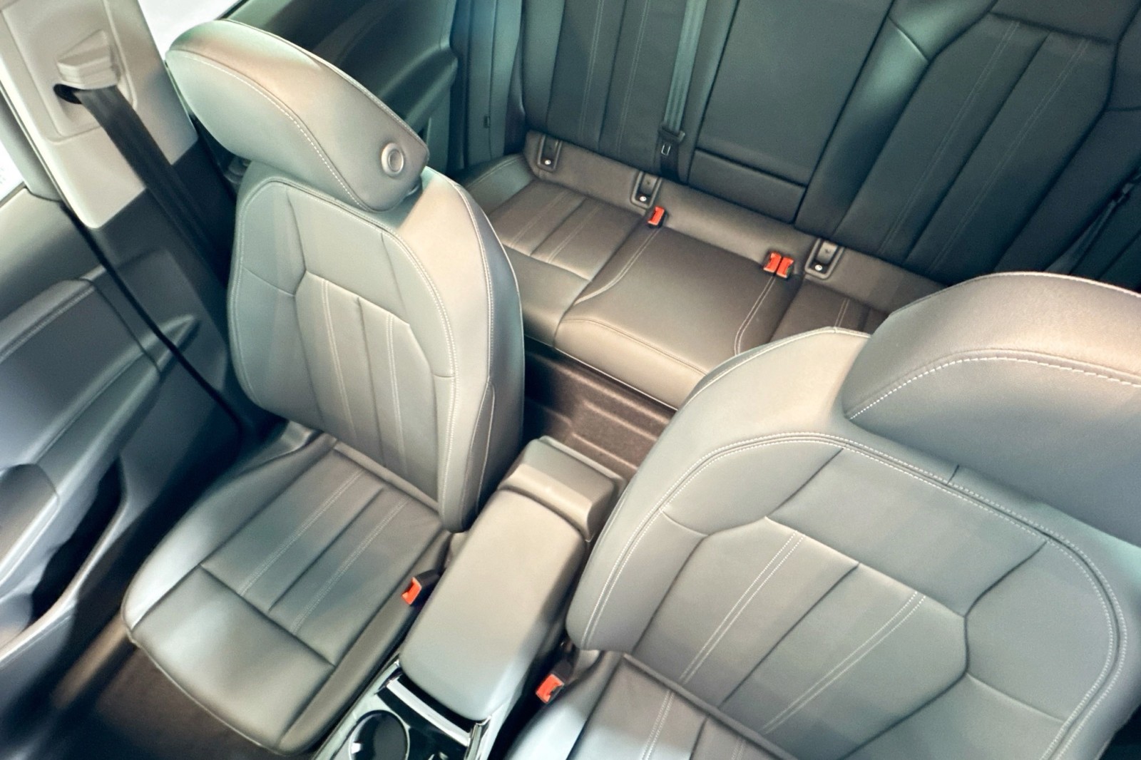 New 2025 Magnet Gray Audi Premium quattro image 18