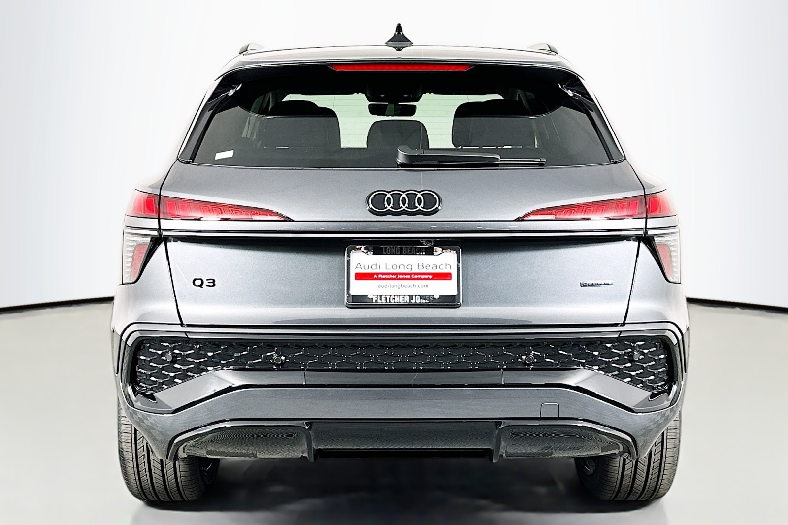 New 2026 Daytona Gray Pearl Effect Audi S line image 3