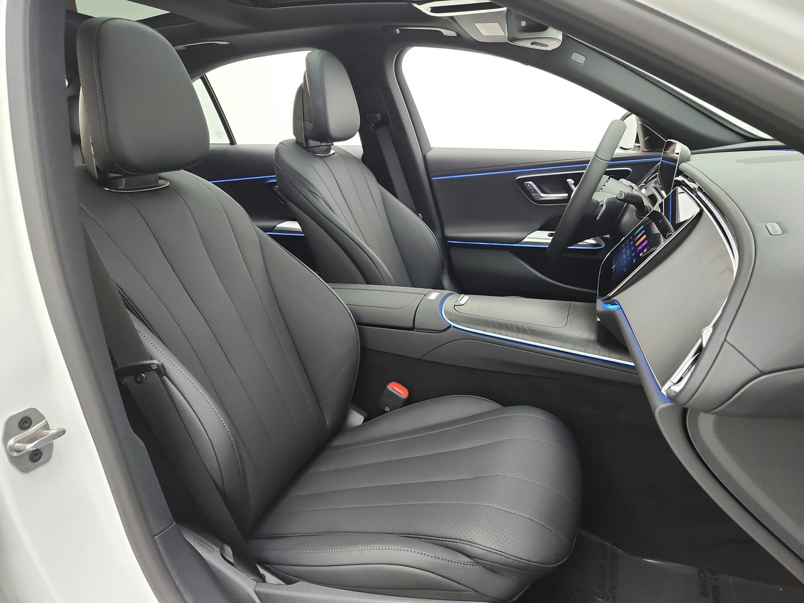 New 2027 Polar White Mercedes-Benz E 350 RWD Sedan image 14