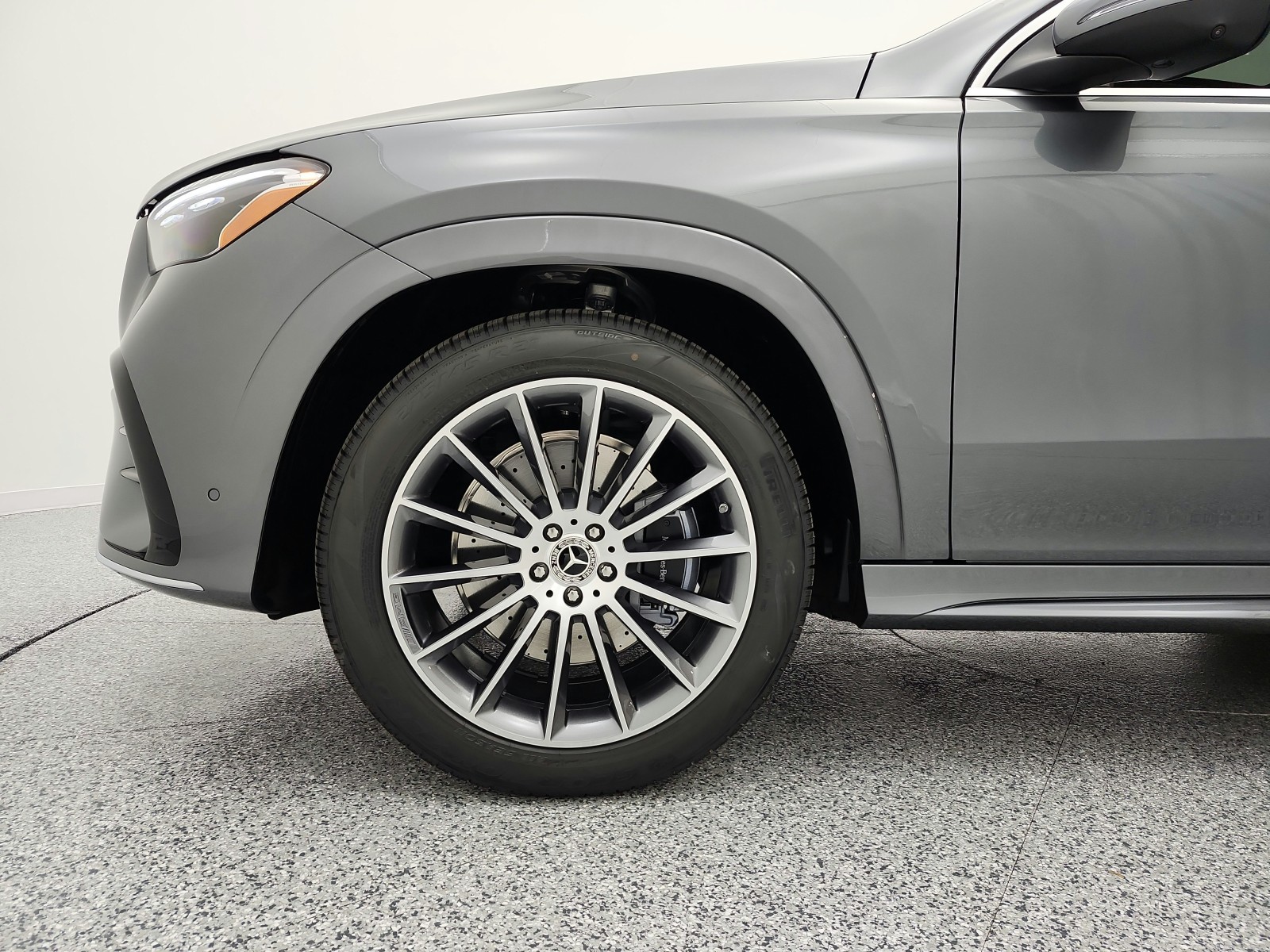 New 2026 Selenite Grey Metallic Mercedes-Benz GLE 450 image 13