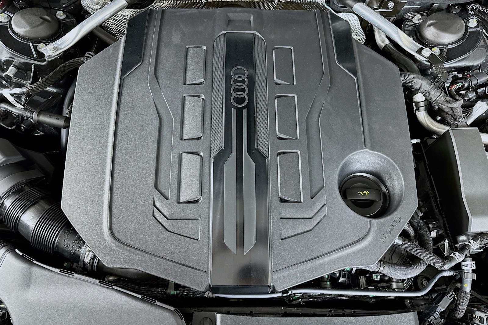 New 2026 Daytona Gray Pearl Effect Audi Premium Plus image 12