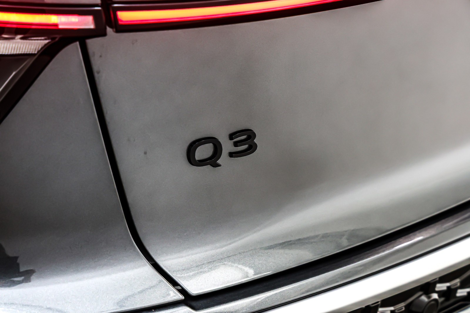 New 2026 Daytona Gray Pearl Effect Audi S line quattro image 9