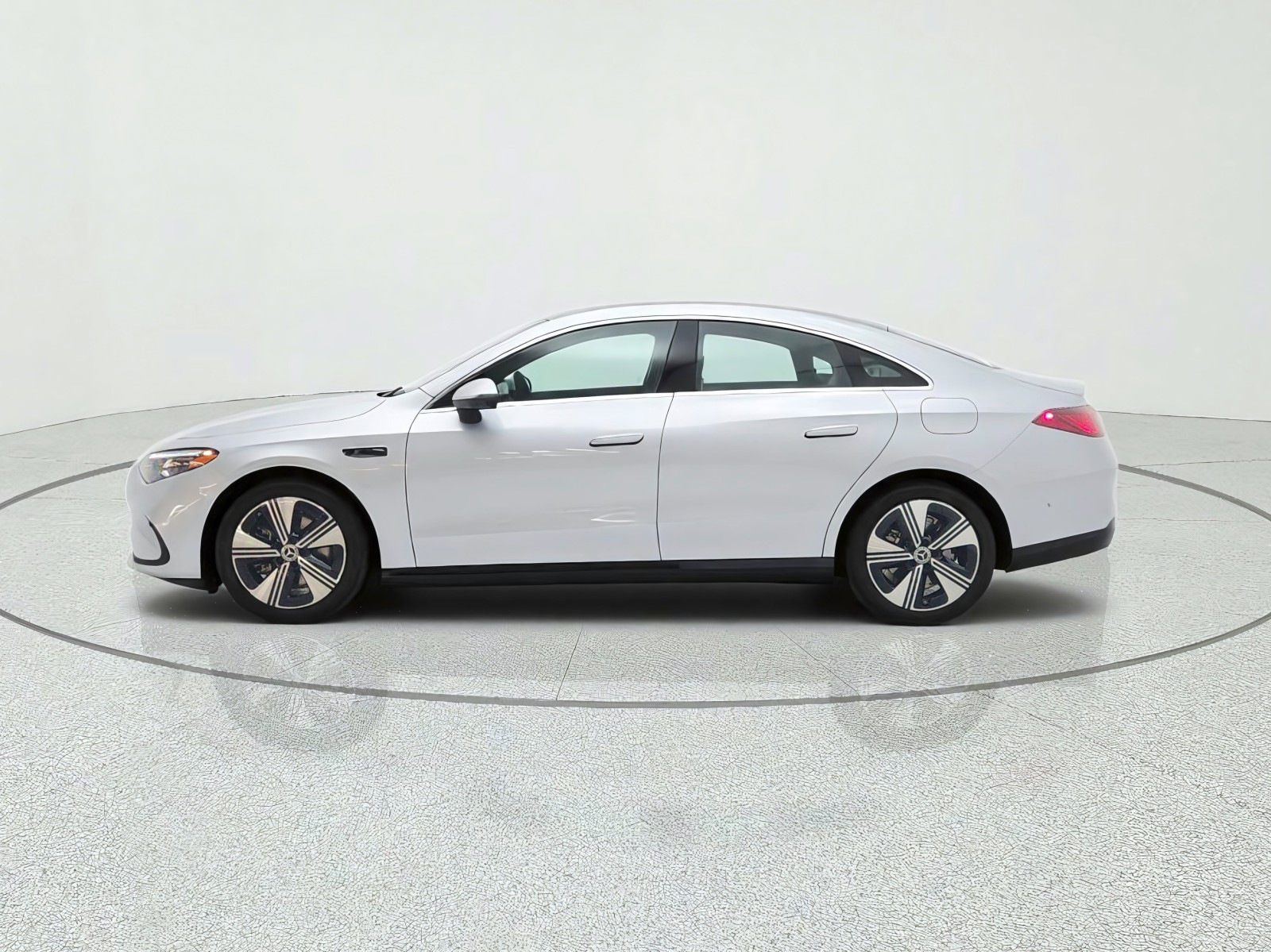 New 2027 Cirrus Silver Metallic Mercedes-Benz CLA 220 Hybrid FWD image 8