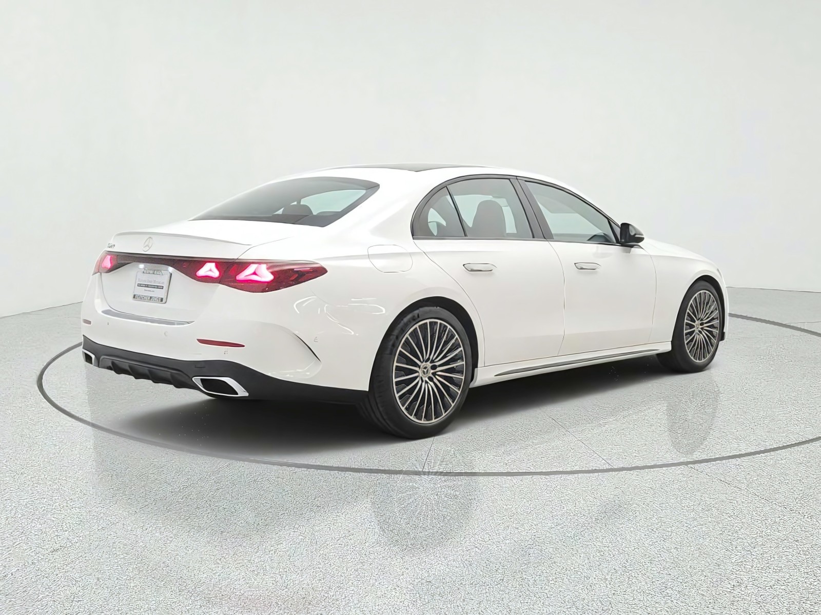 New 2027 Polar White Mercedes-Benz E 350 RWD Sedan image 5