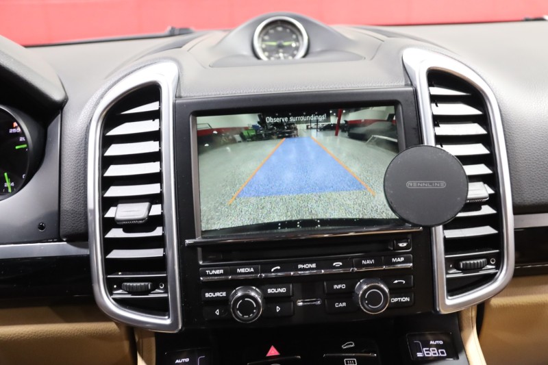 2016 Porsche Cayenne S E-Hybrid 4dr Suv in ,