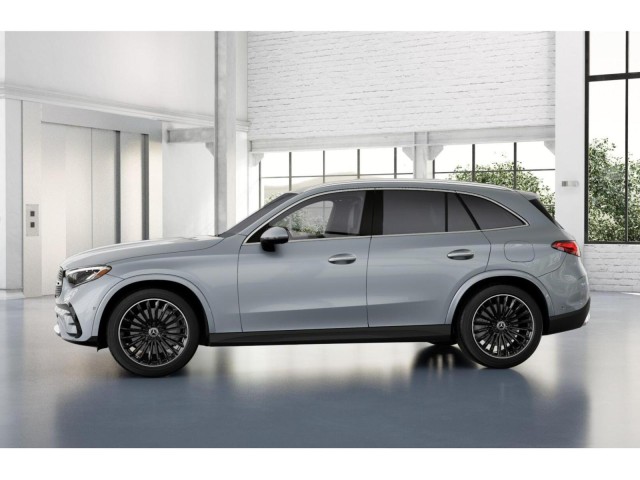 2025 Mercedes-Benz GLC GLC 350e 34