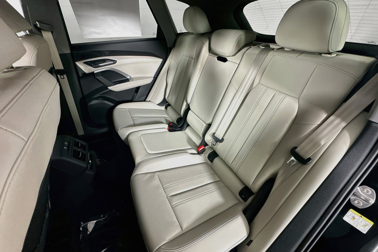 New 2026 Mythos Black Metallic Audi Premium image 9