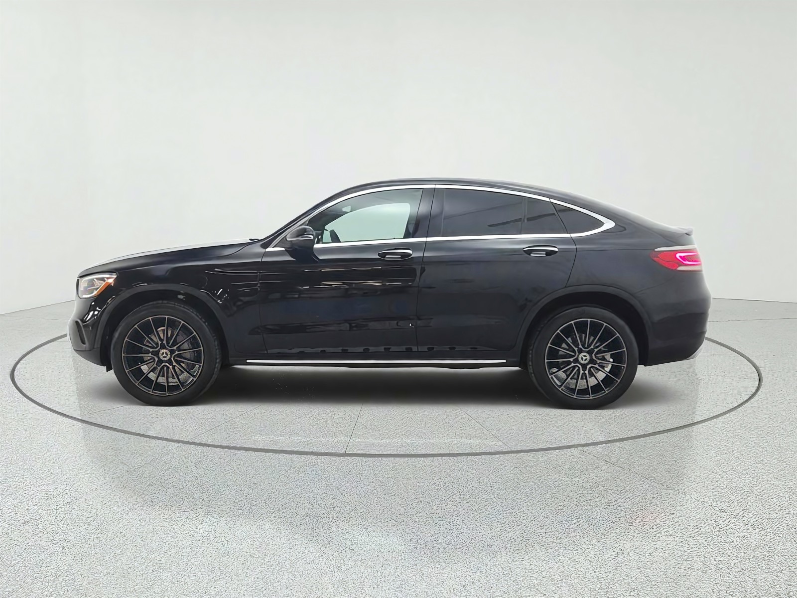 Used 2021 Black Mercedes-Benz GLC 300 4MATIC® Coupe image 8