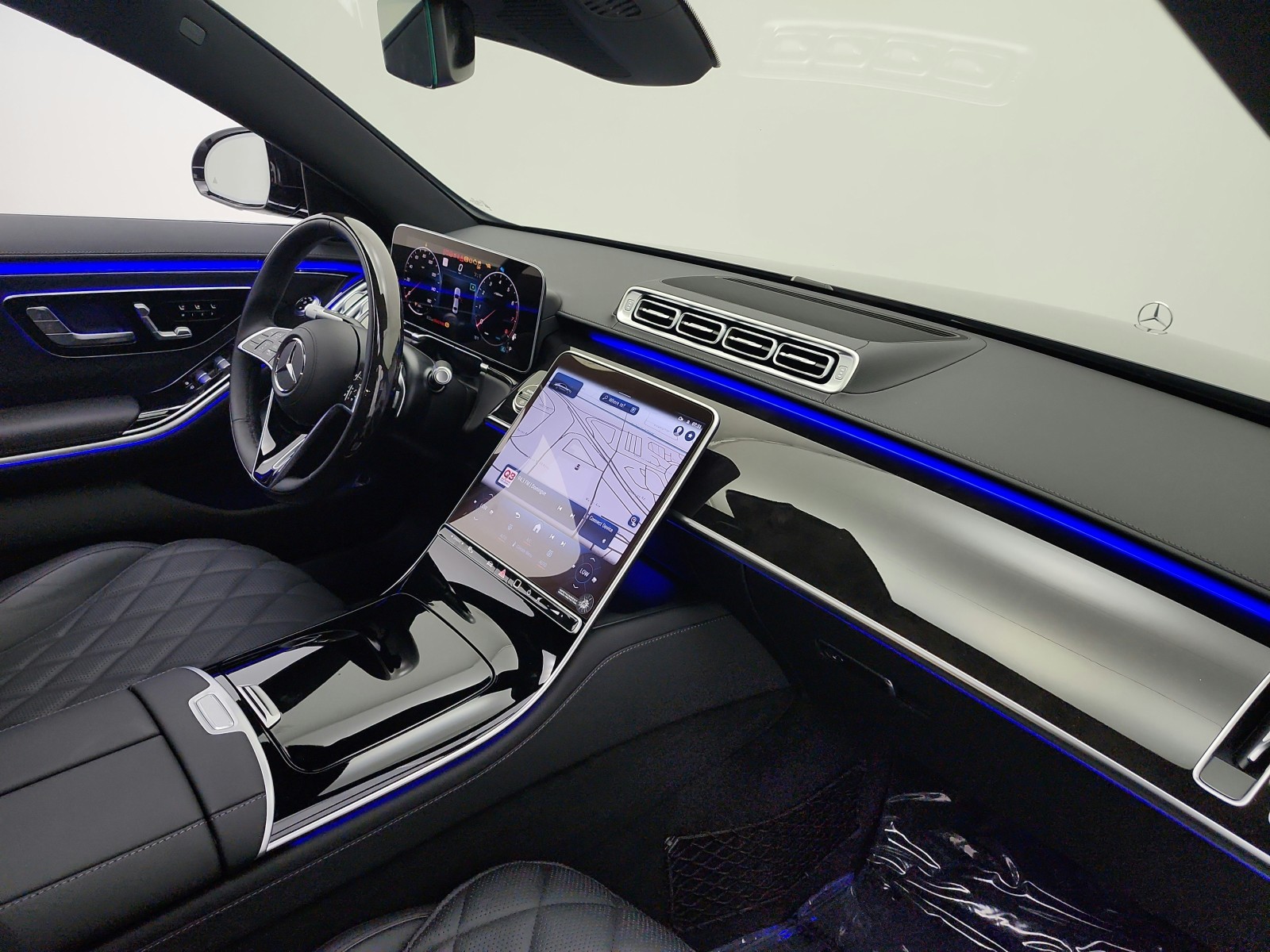 New 2026 Obsidian Black Metallic Mercedes-Benz S 580 image 14