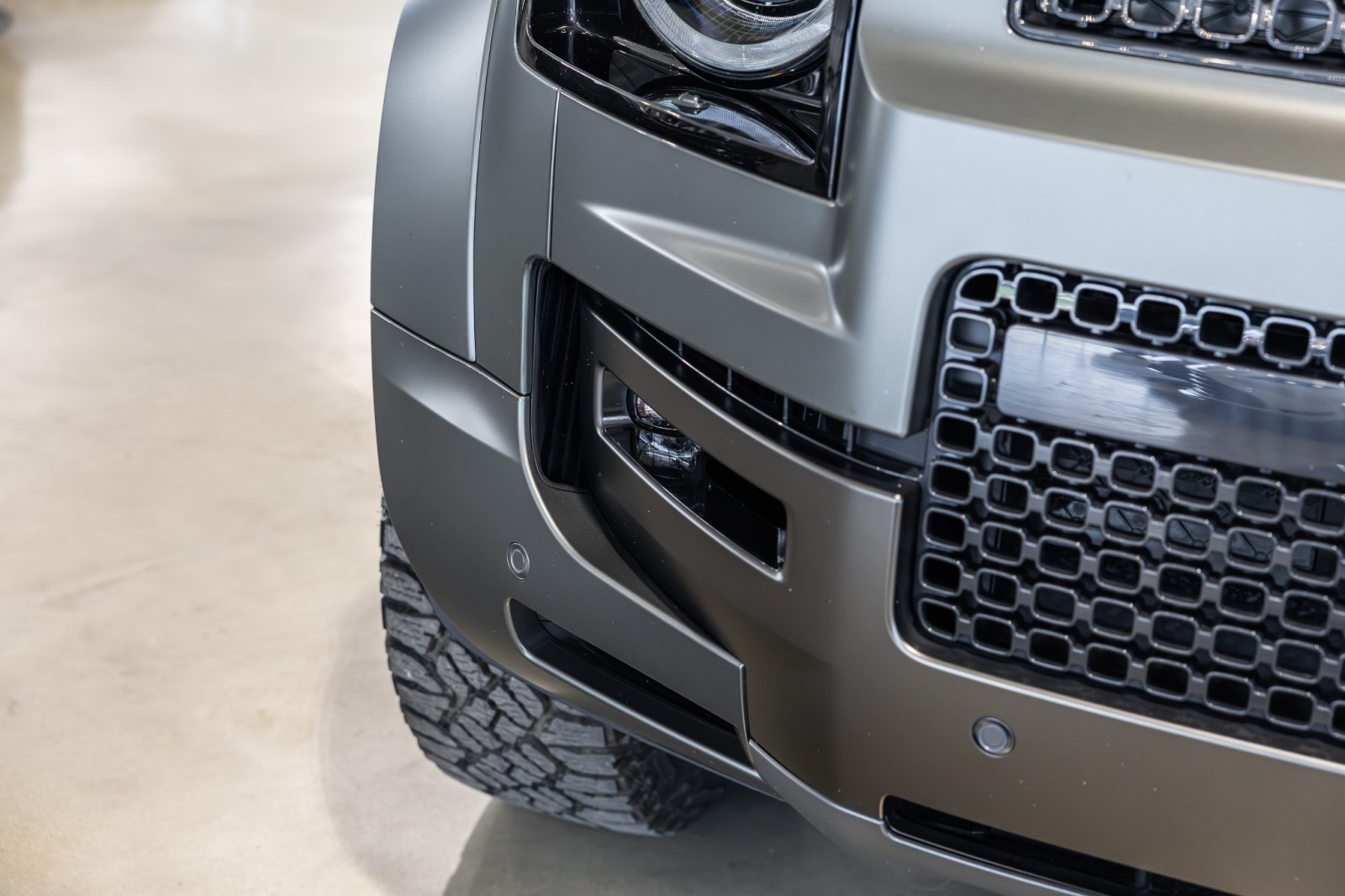 Used Car 2025 Land Rover Defender  Octa Edition One For Sale Under $160,000 In Boerne, Texas