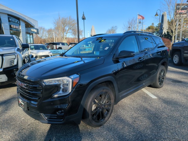 2022 GMC Terrain SLT 2